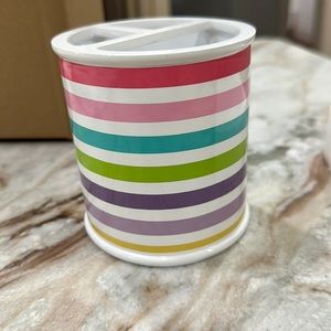 Pottery Barn Kids Kayla Toothbrush Holder